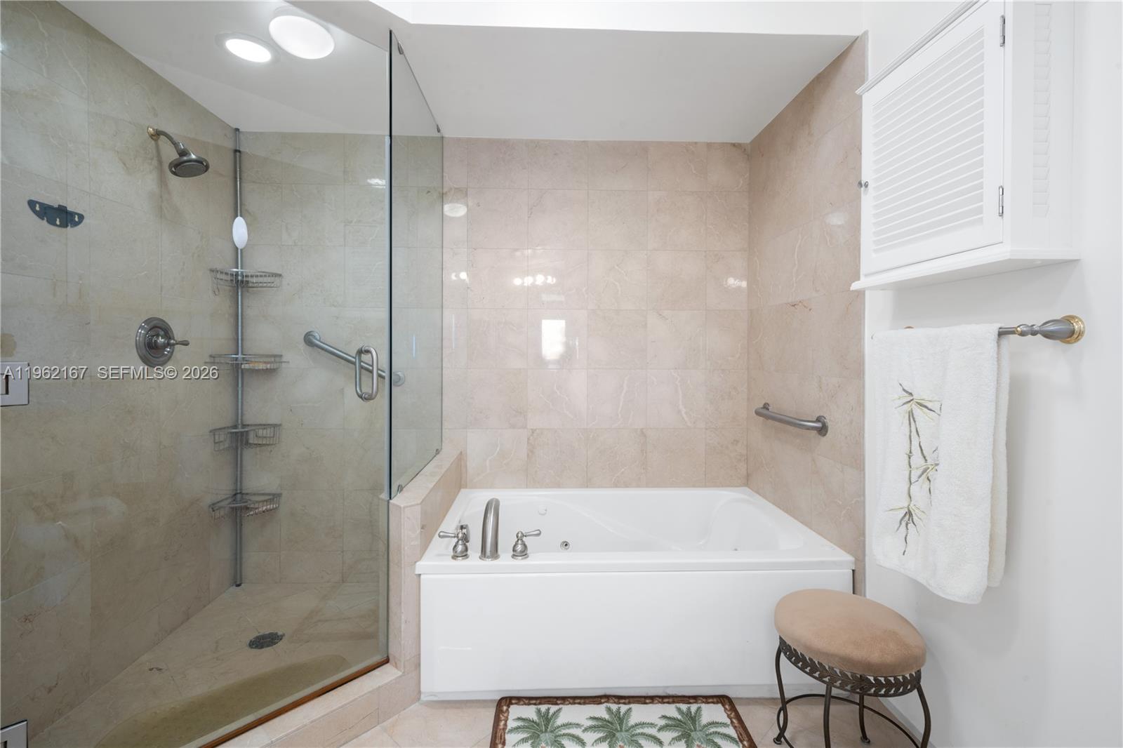 6365 Collins Ave # 1901