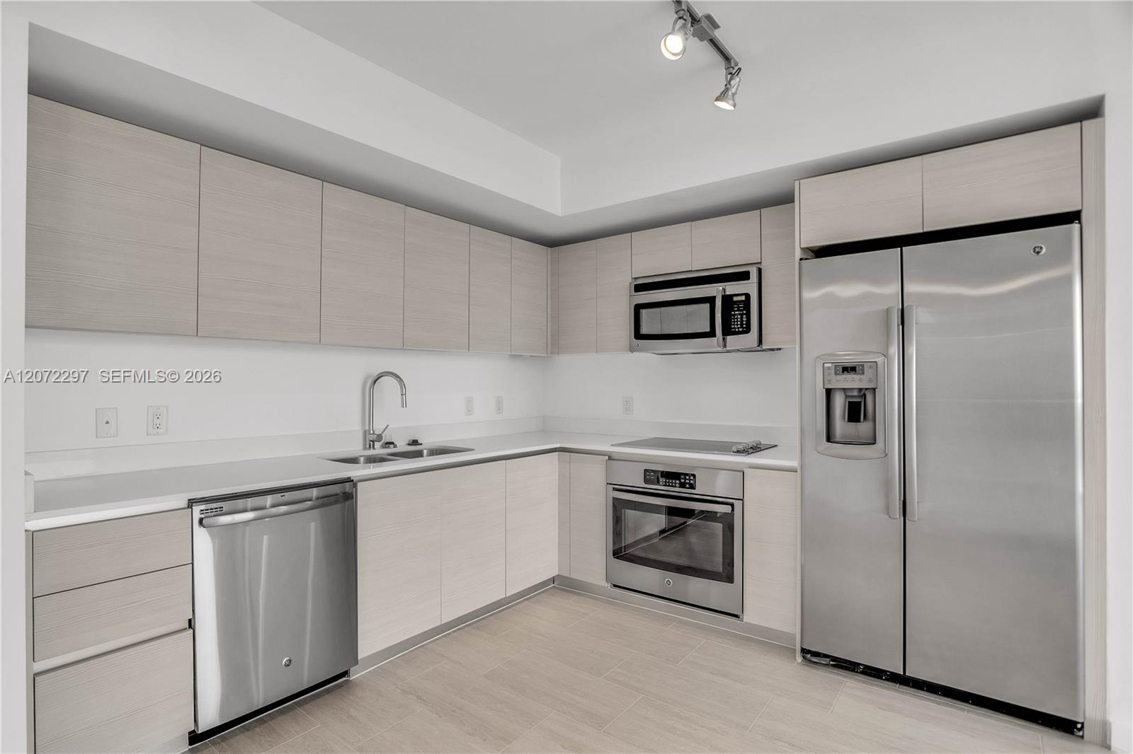 4250 Biscayne Blvd # 1511