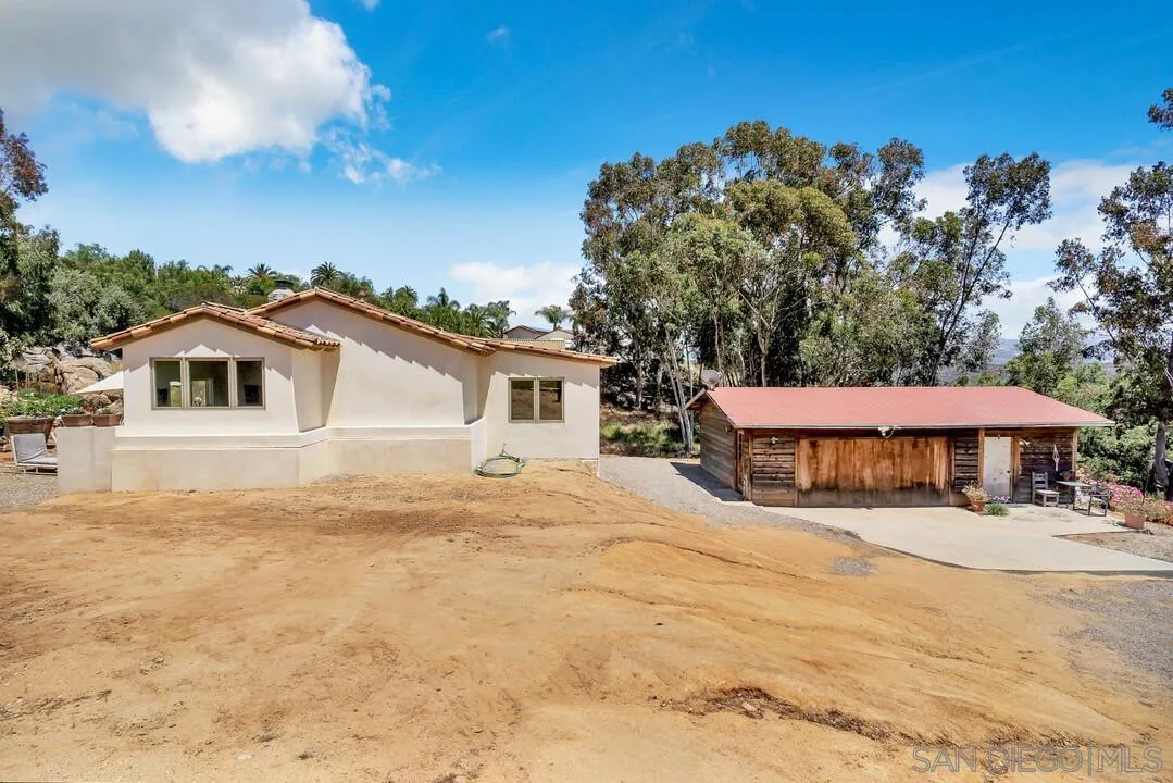 1356 Real Way Ln