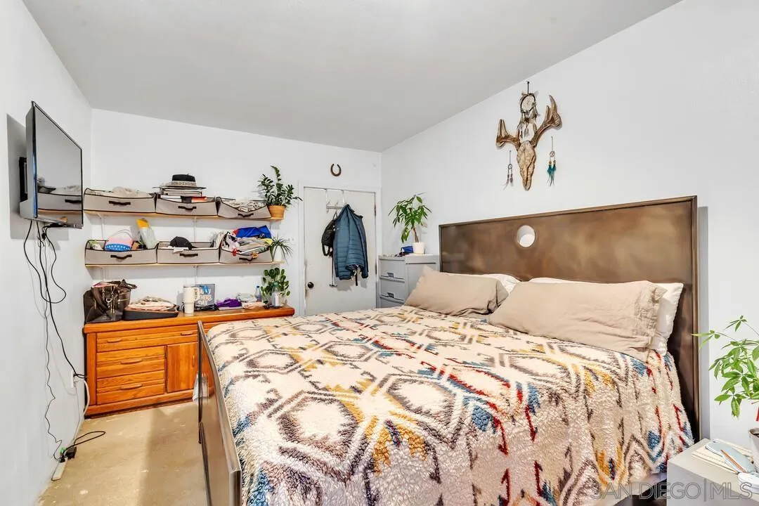 1356 Real Way Ln