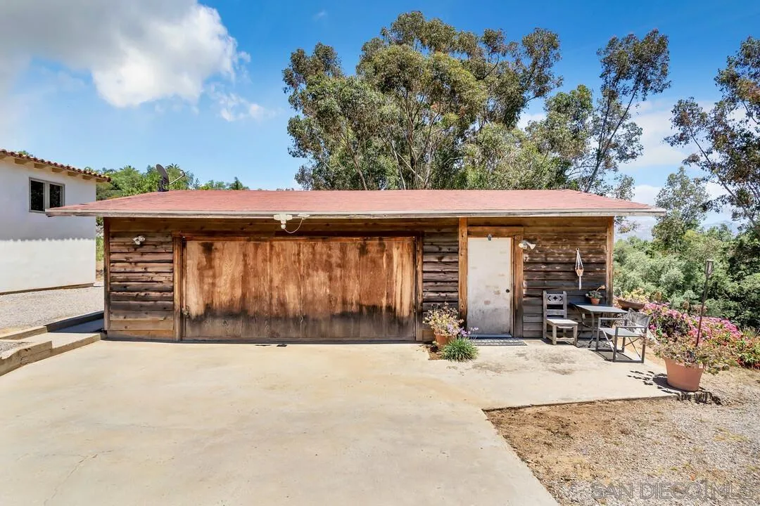 1356 Real Way Ln