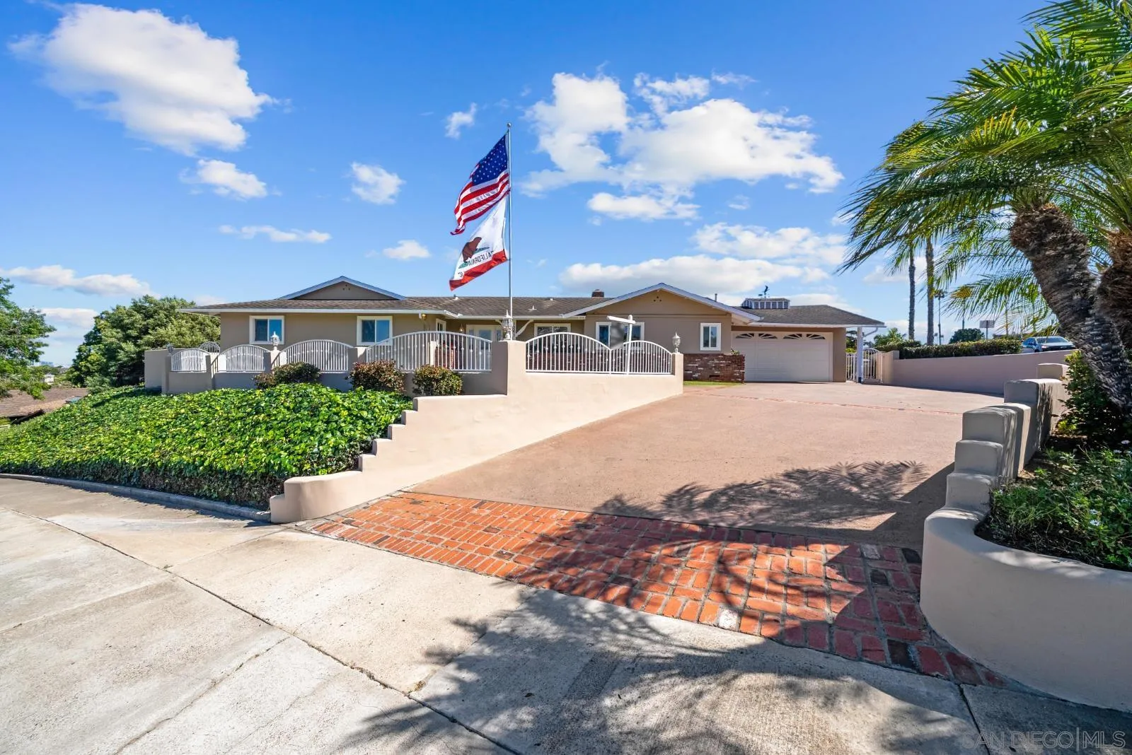 1261 Catalina