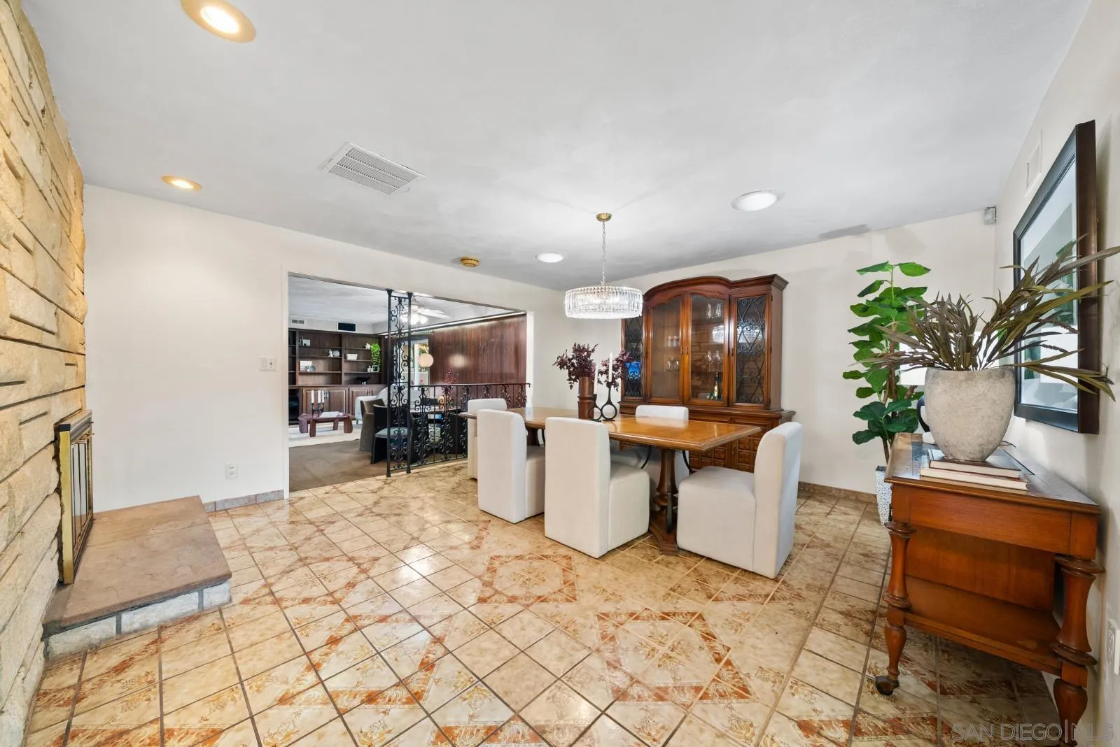 1261 Catalina