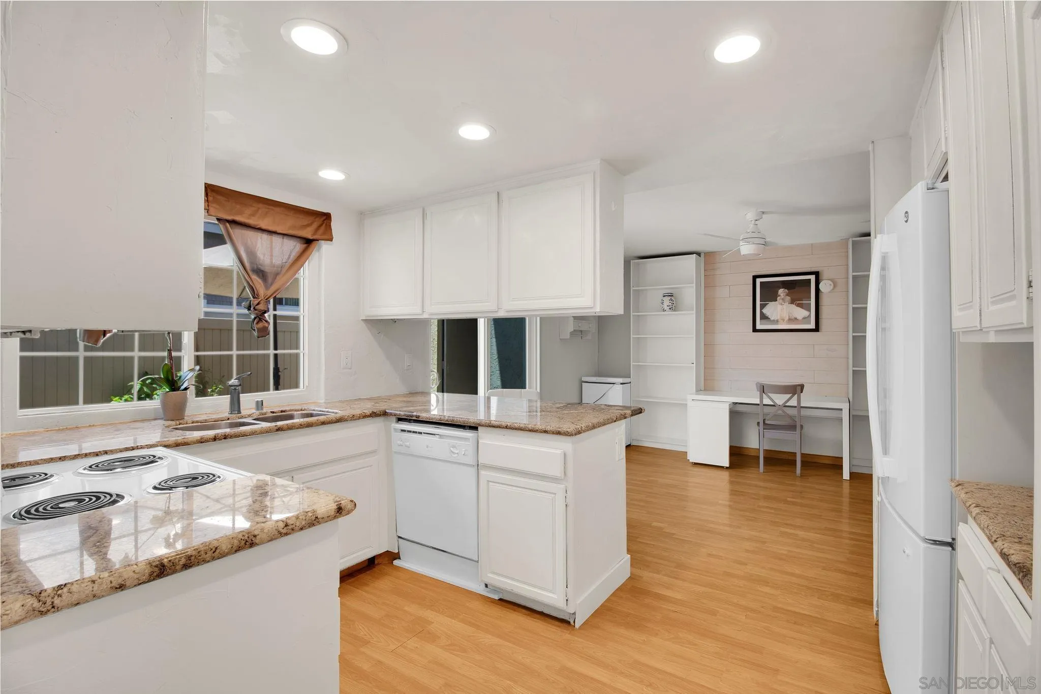 3787 Balboa Unit C
