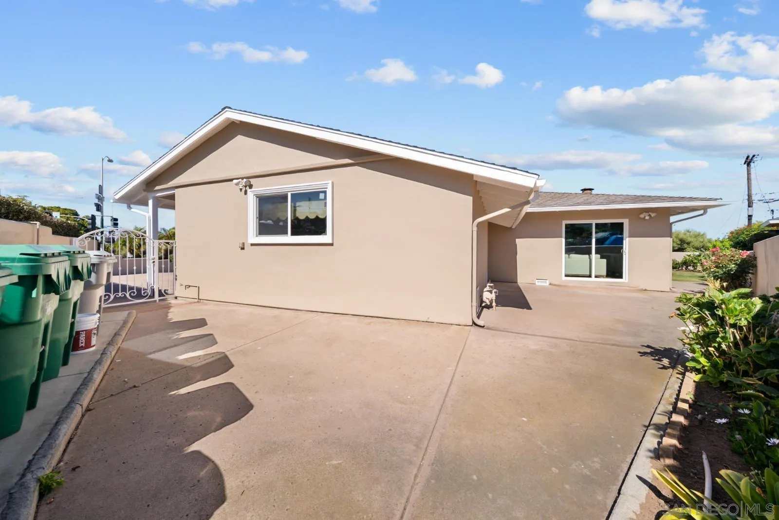 1261 Catalina
