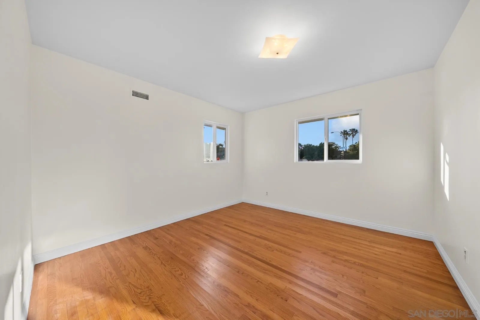1261 Catalina