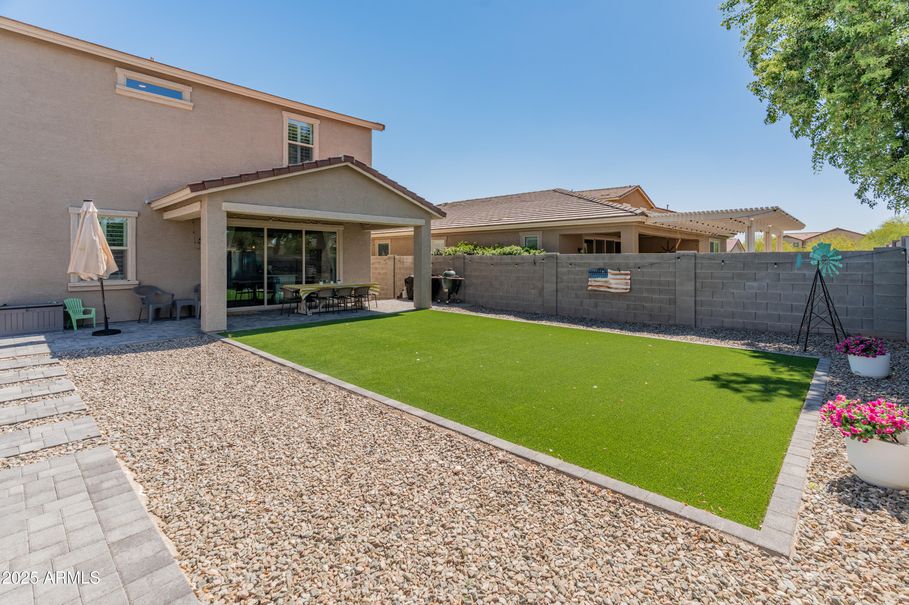 12236 W COUNTRY CLUB Court