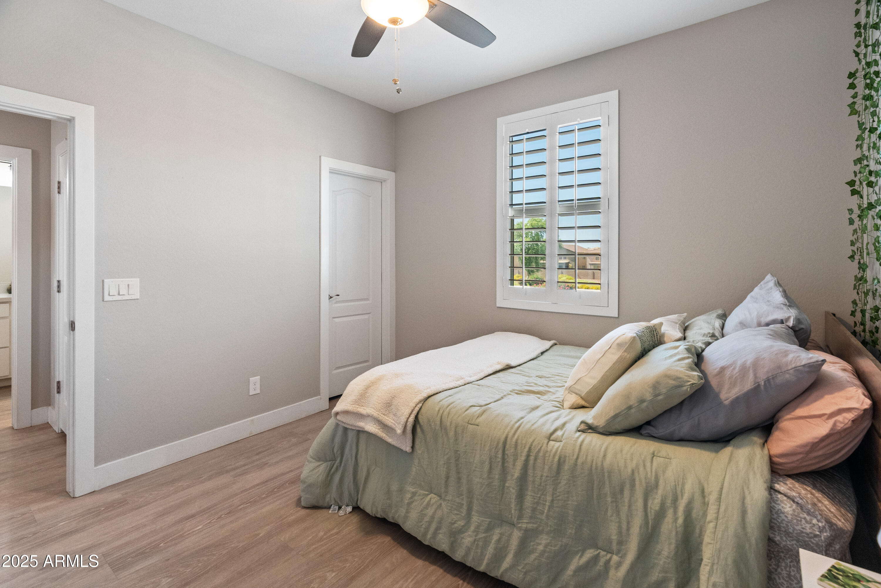 12236 W COUNTRY CLUB Court