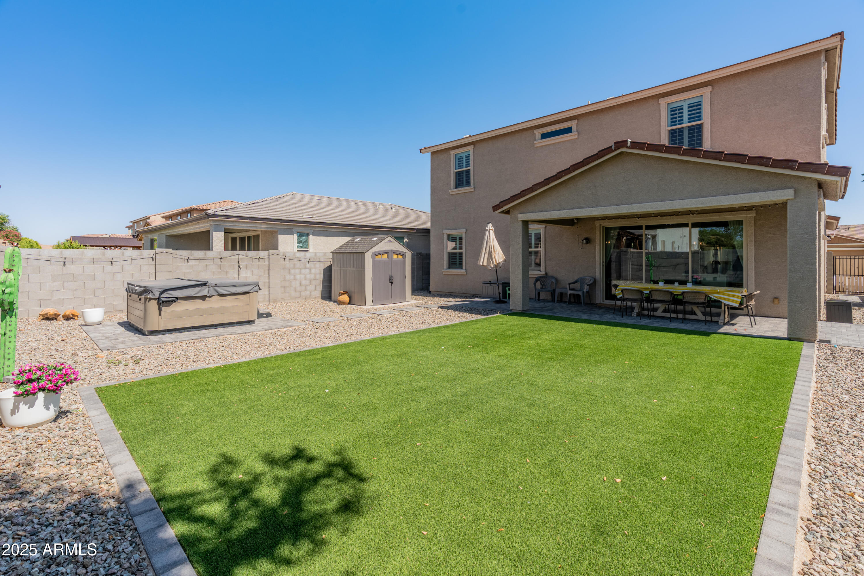 12236 W COUNTRY CLUB Court