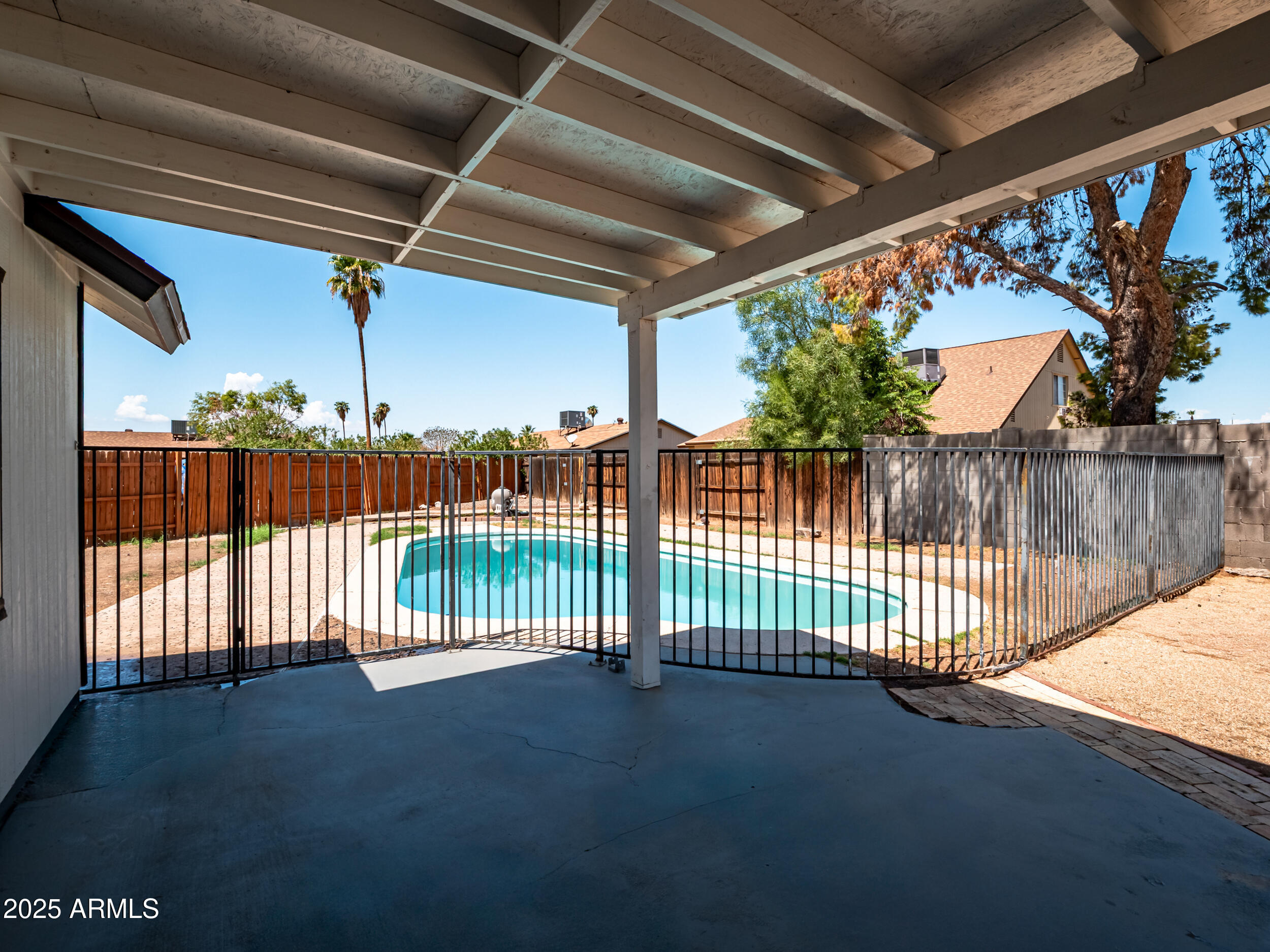 9459 N 64TH Drive