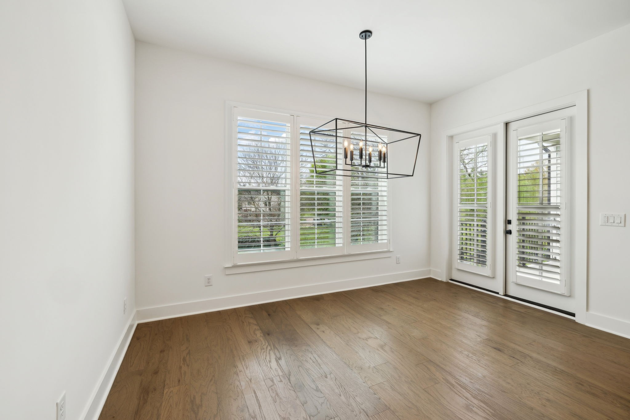 112 Shadow Springs Dr
