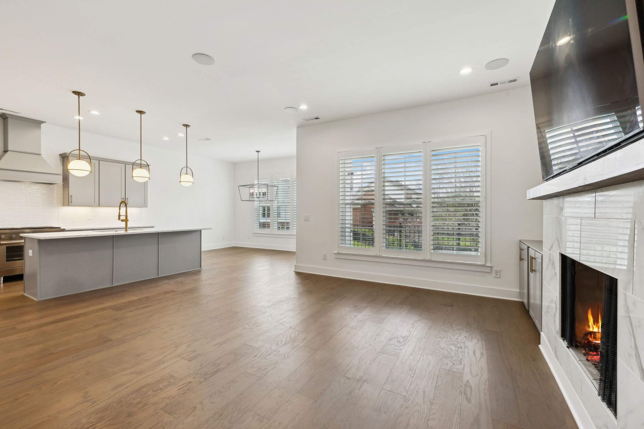 112 Shadow Springs Dr