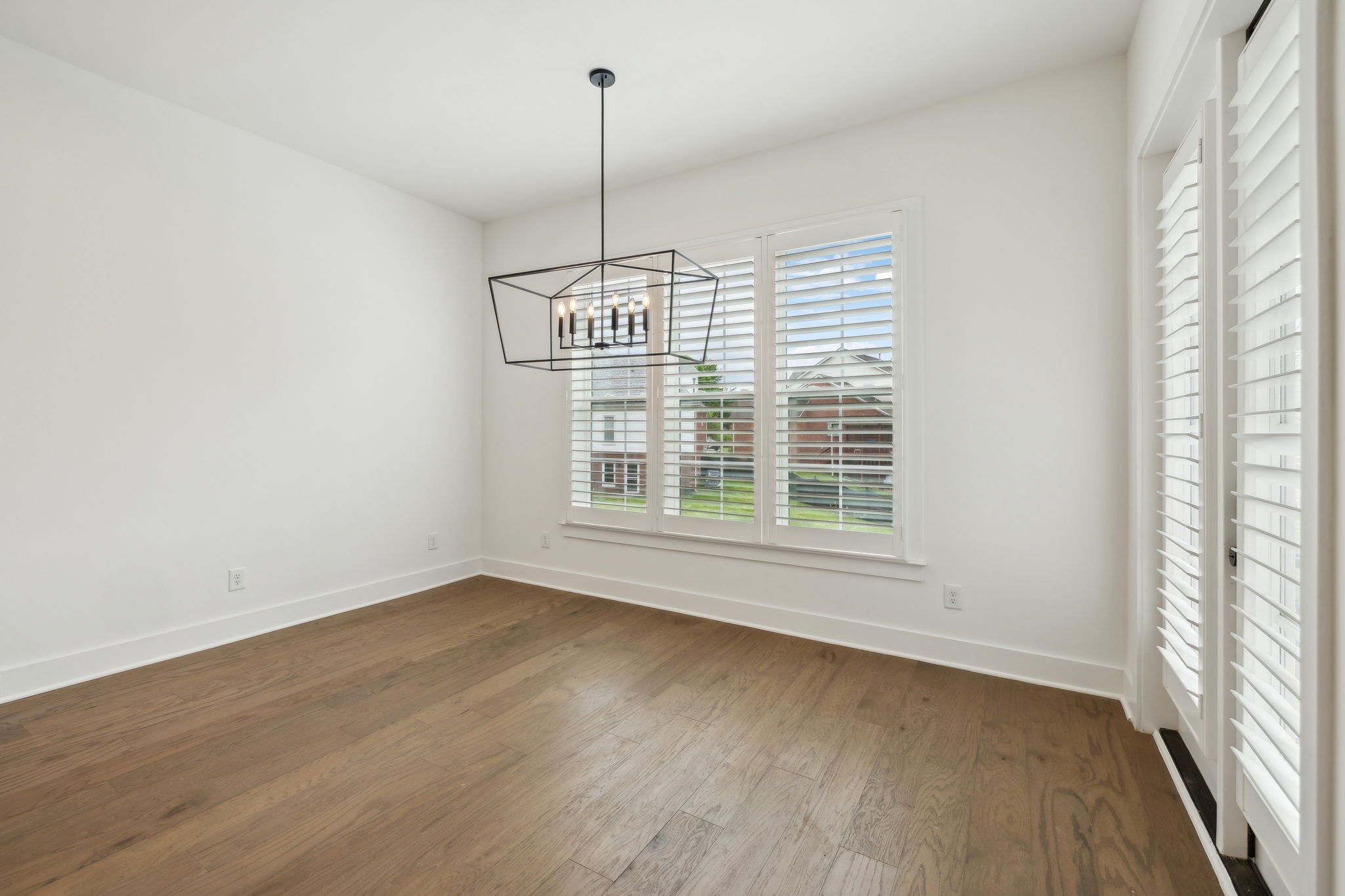 112 Shadow Springs Dr