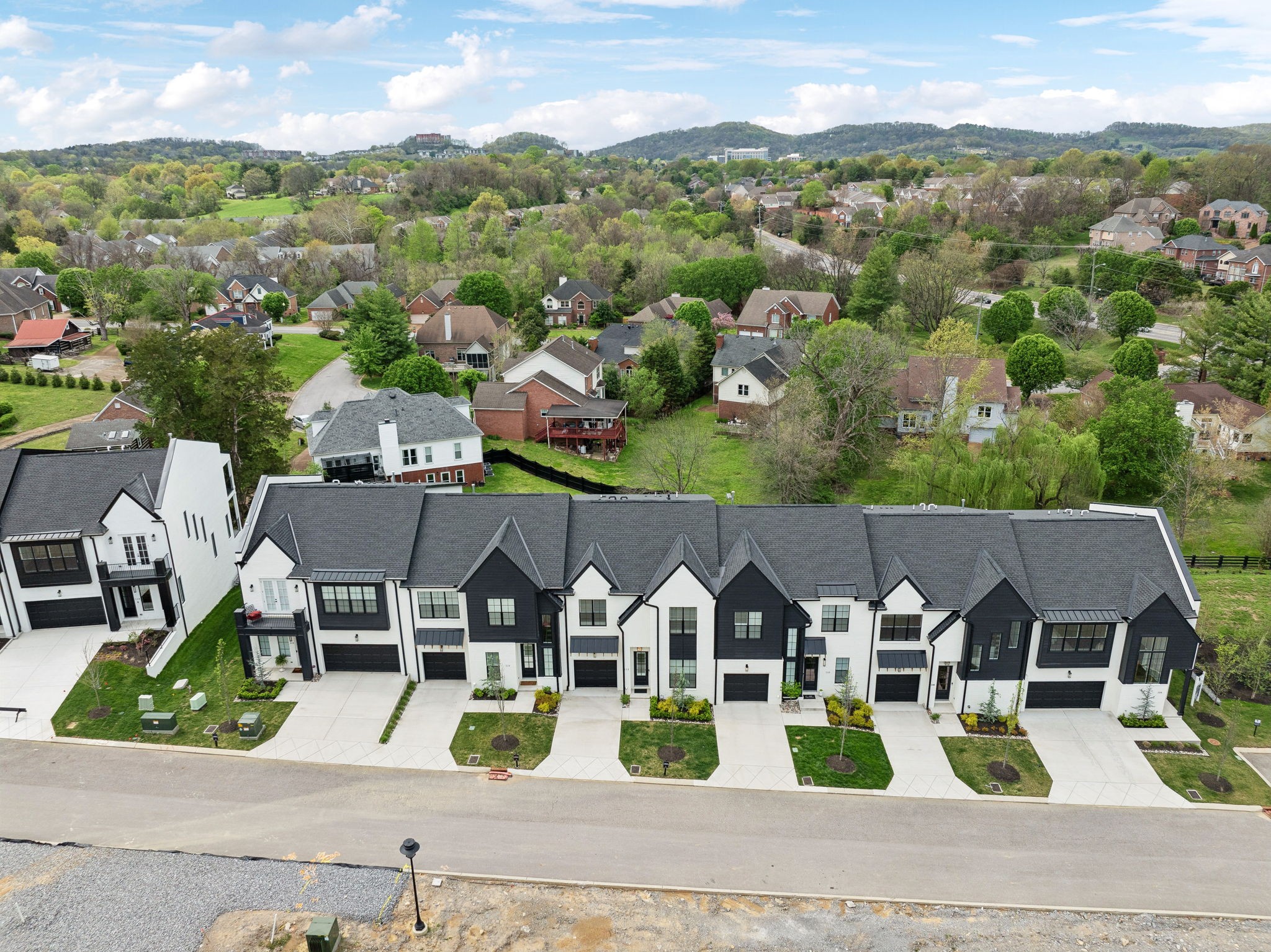 112 Shadow Springs Dr