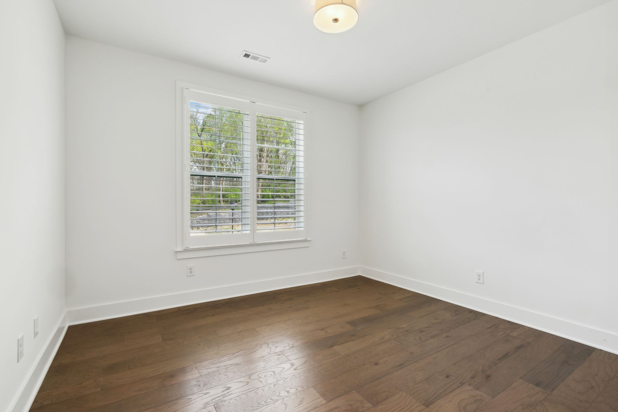112 Shadow Springs Dr