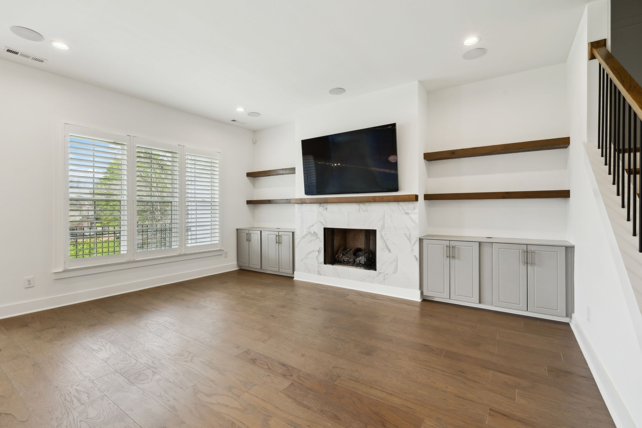 112 Shadow Springs Dr