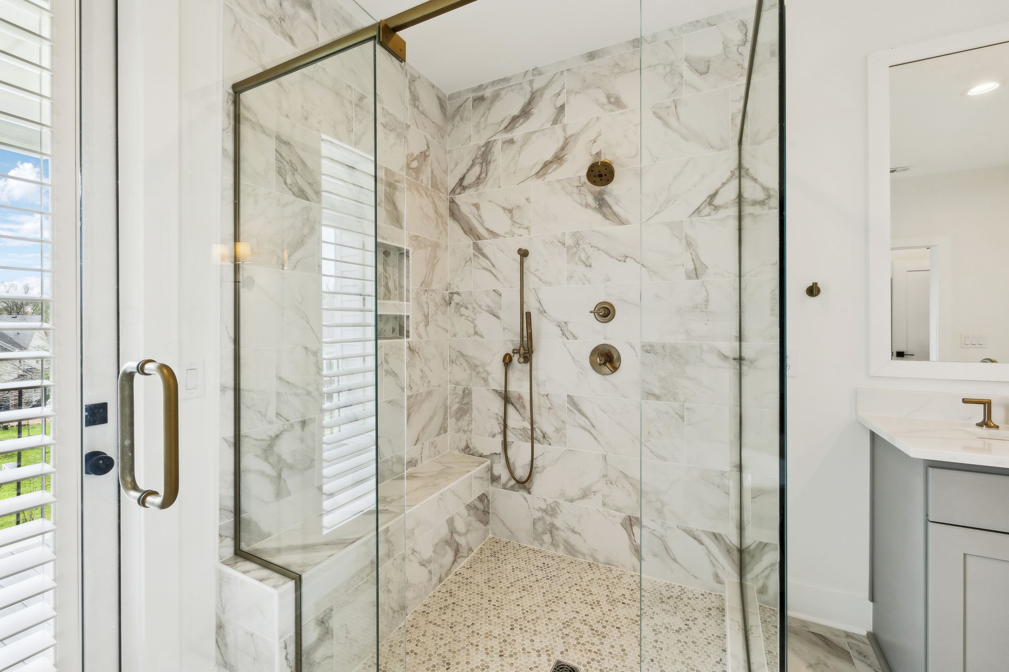 112 Shadow Springs Dr
