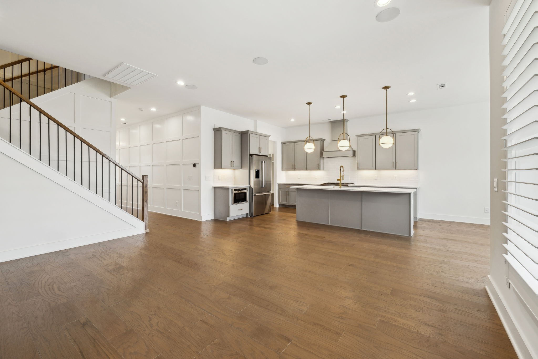 112 Shadow Springs Dr
