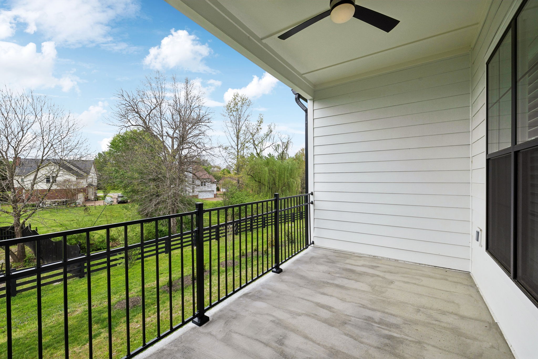 112 Shadow Springs Dr