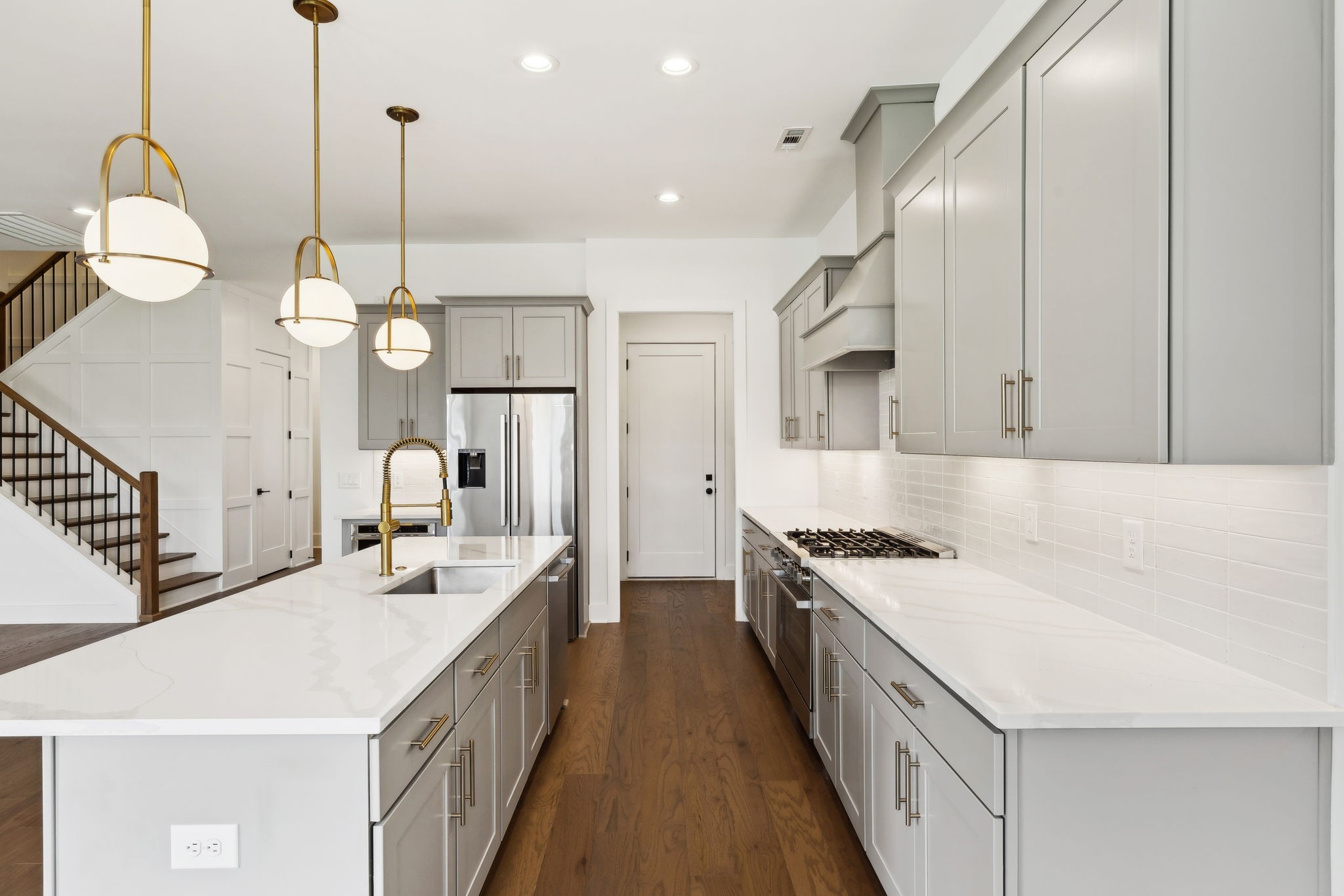 112 Shadow Springs Dr