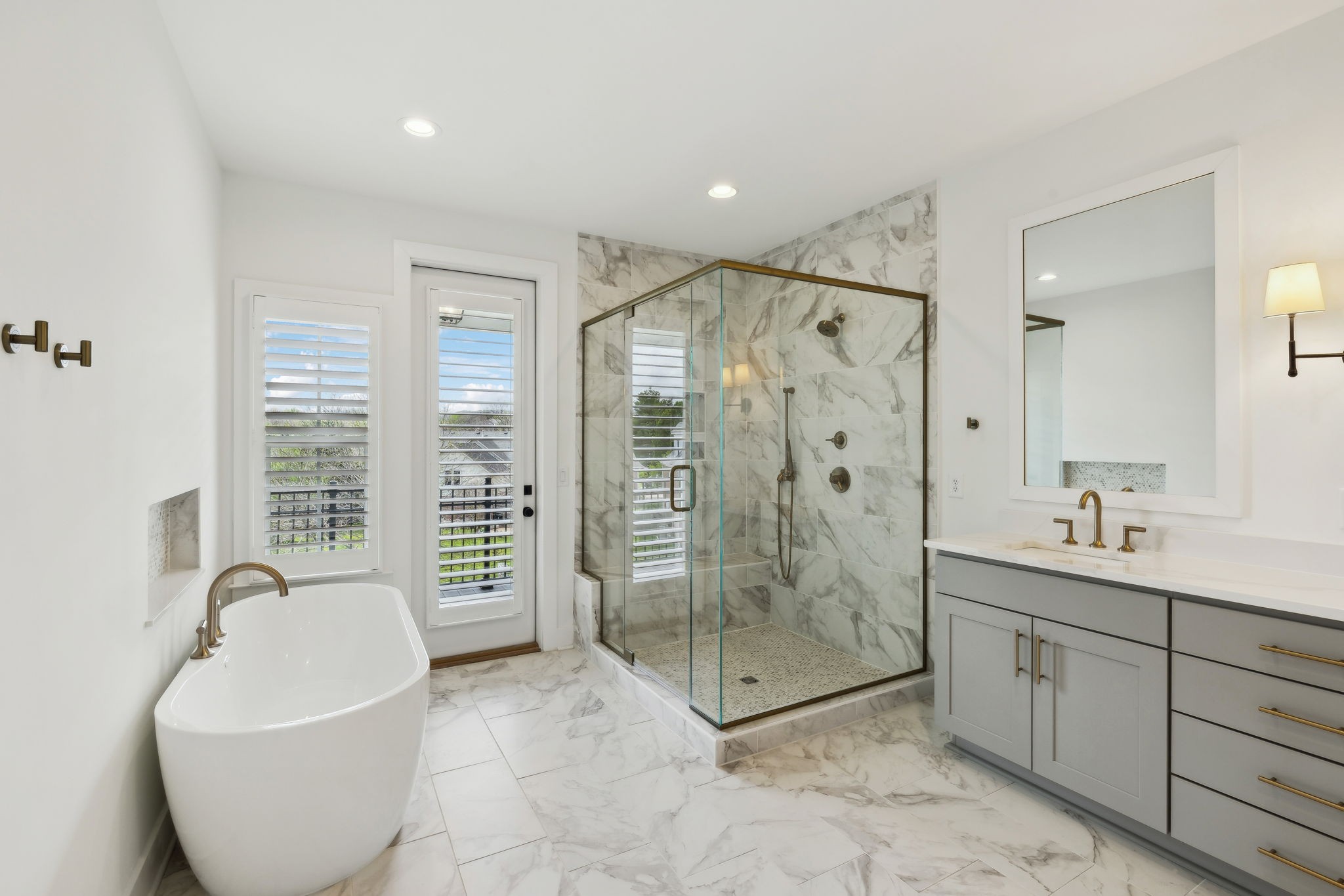 112 Shadow Springs Dr