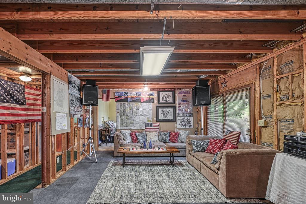 958 PINE HARBOUR