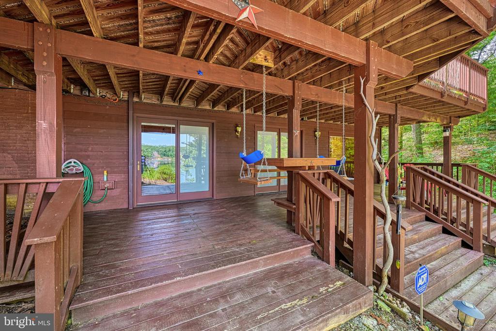 958 PINE HARBOUR