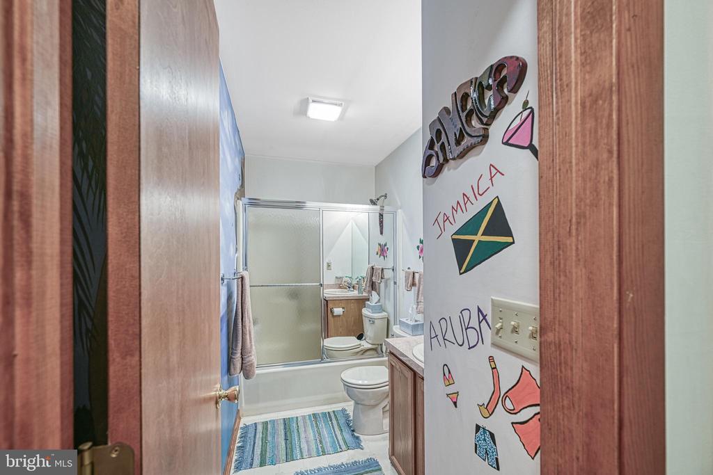958 PINE HARBOUR