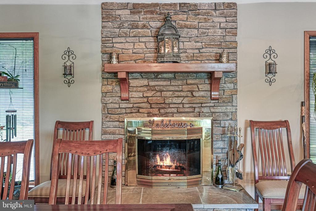 958 PINE HARBOUR