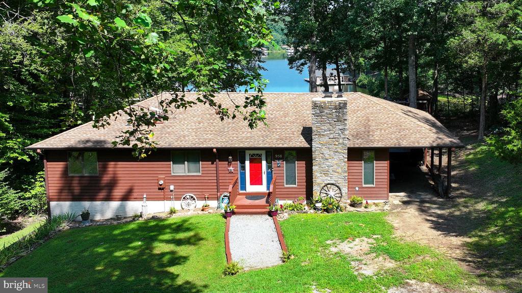 958 PINE HARBOUR