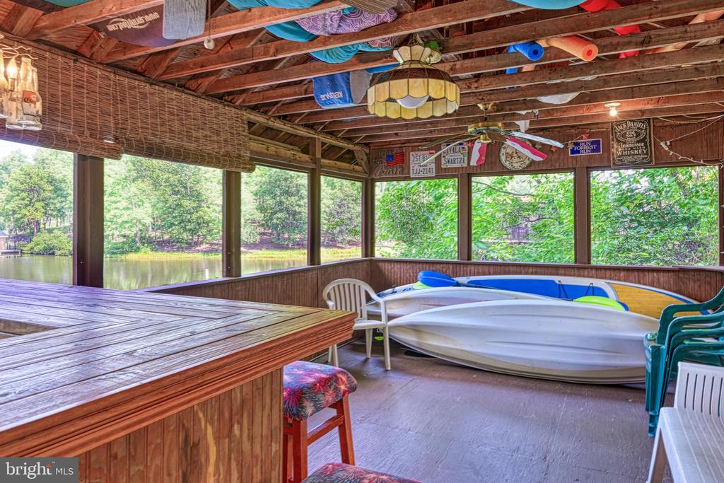 958 PINE HARBOUR