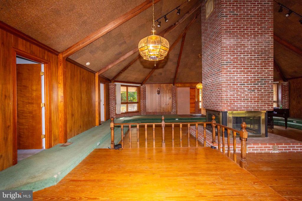 1571 MITCHELL POINT ROAD