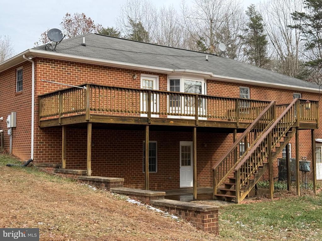 5545 YANCEYVILLE ROAD