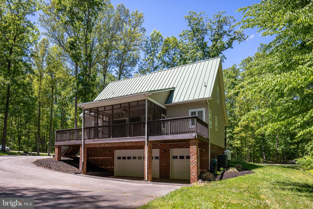 197 OAKLEIGH LANE