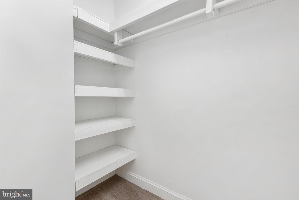 197 OAKLEIGH LANE