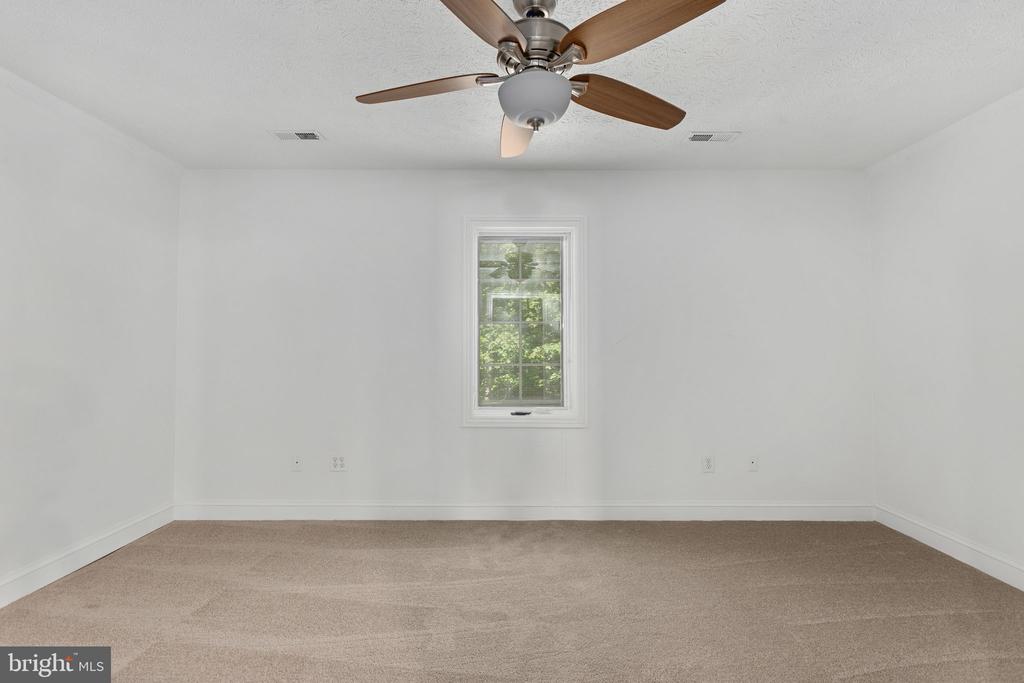 197 OAKLEIGH LANE