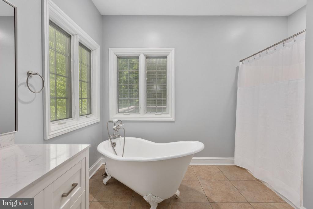 197 OAKLEIGH LANE