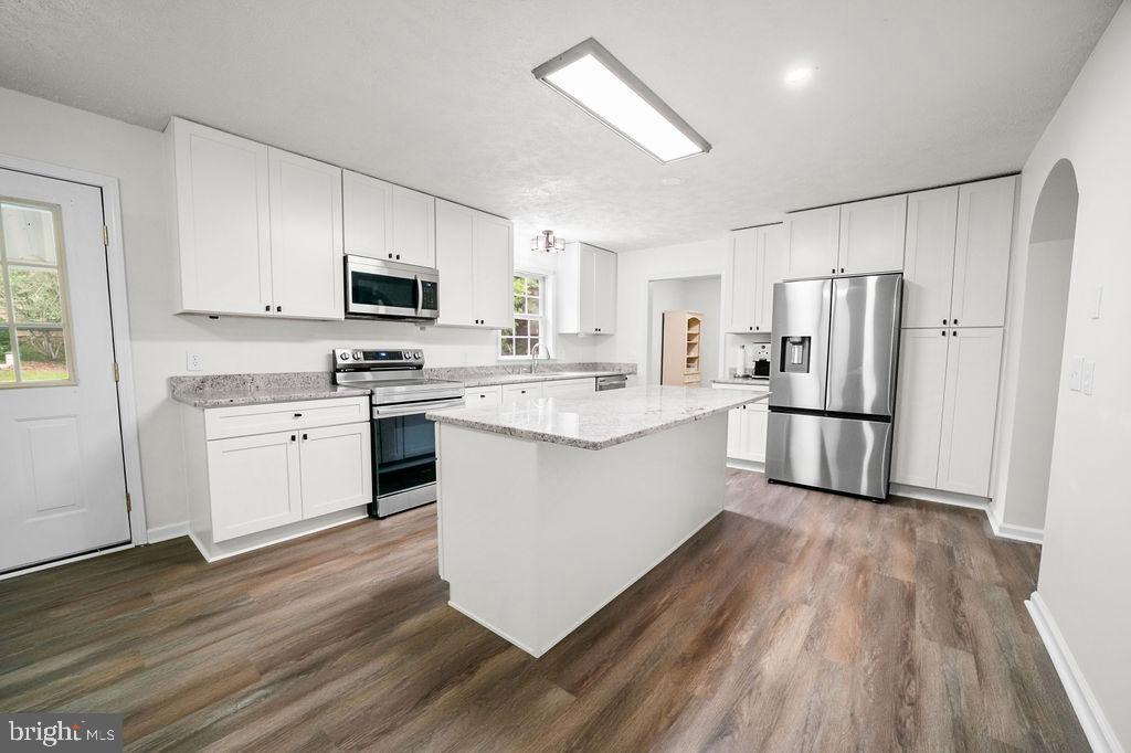 857 TALL PINES DRIVE