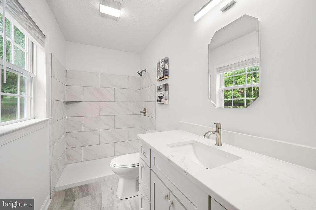 857 TALL PINES DRIVE