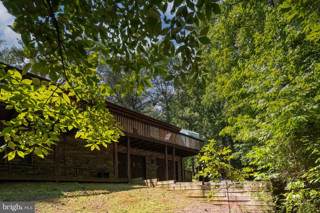 6123 BILLS ROAD