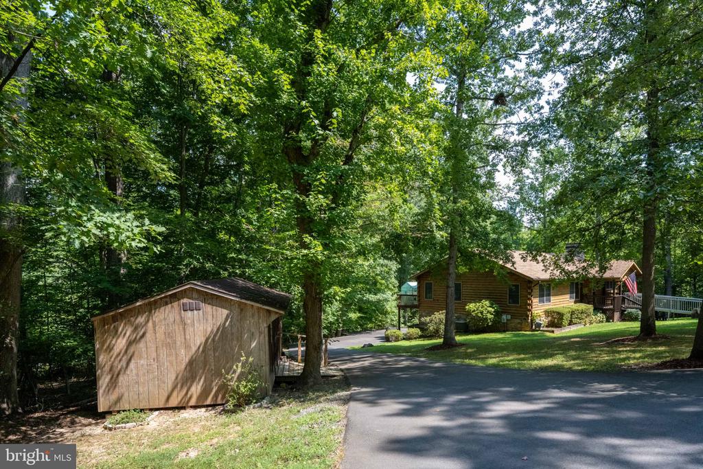 6123 BILLS ROAD