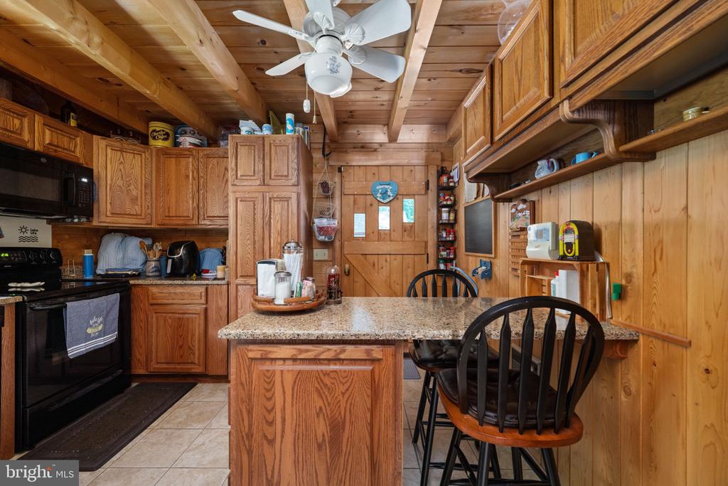 2316 VALENTINE DRIVE