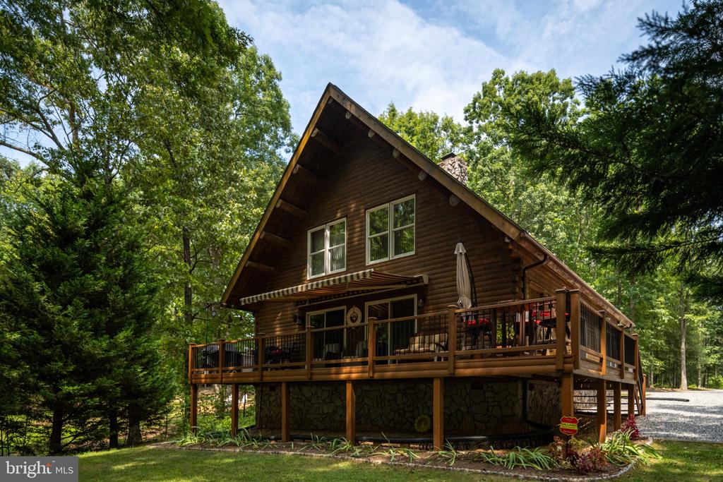 2316 VALENTINE DRIVE