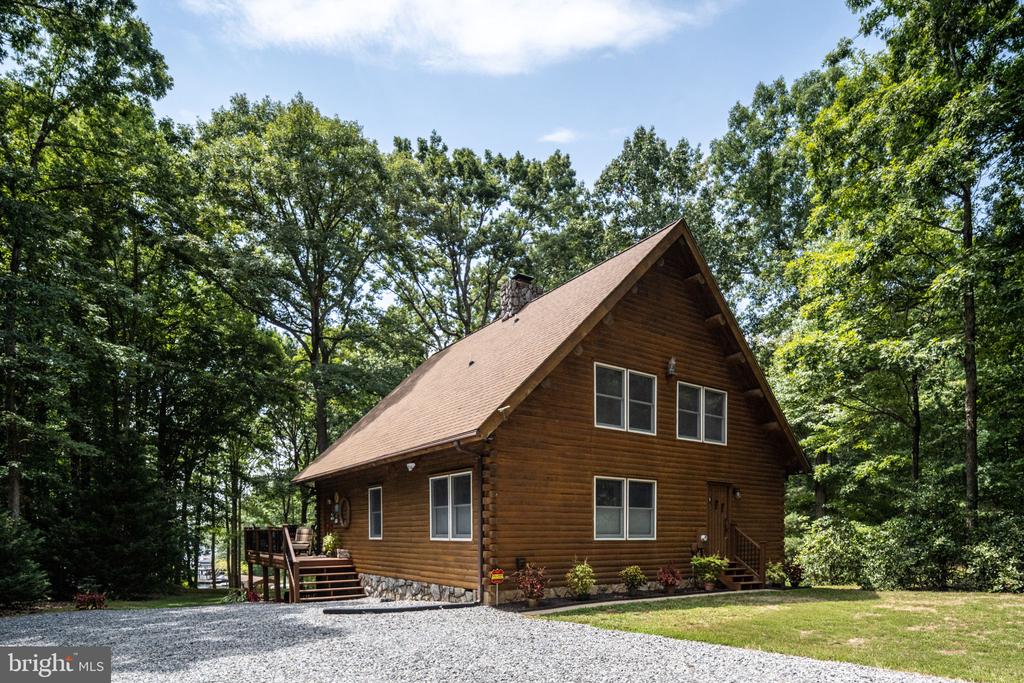 2316 VALENTINE DRIVE