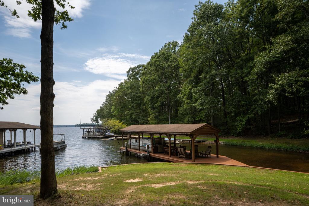 2316 VALENTINE DRIVE
