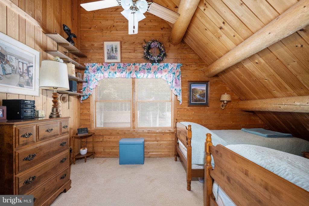 2316 VALENTINE DRIVE