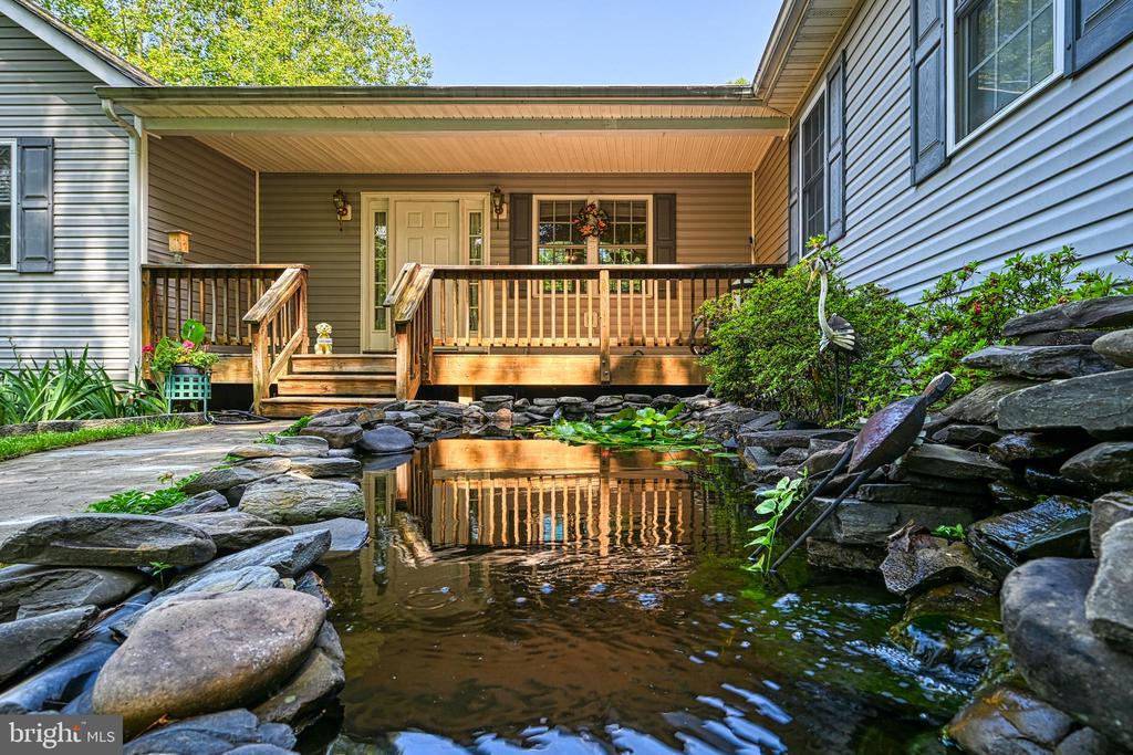 2406 VALENTINE DRIVE