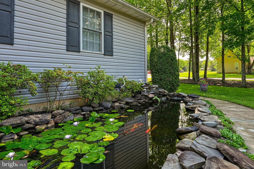 2406 VALENTINE DRIVE