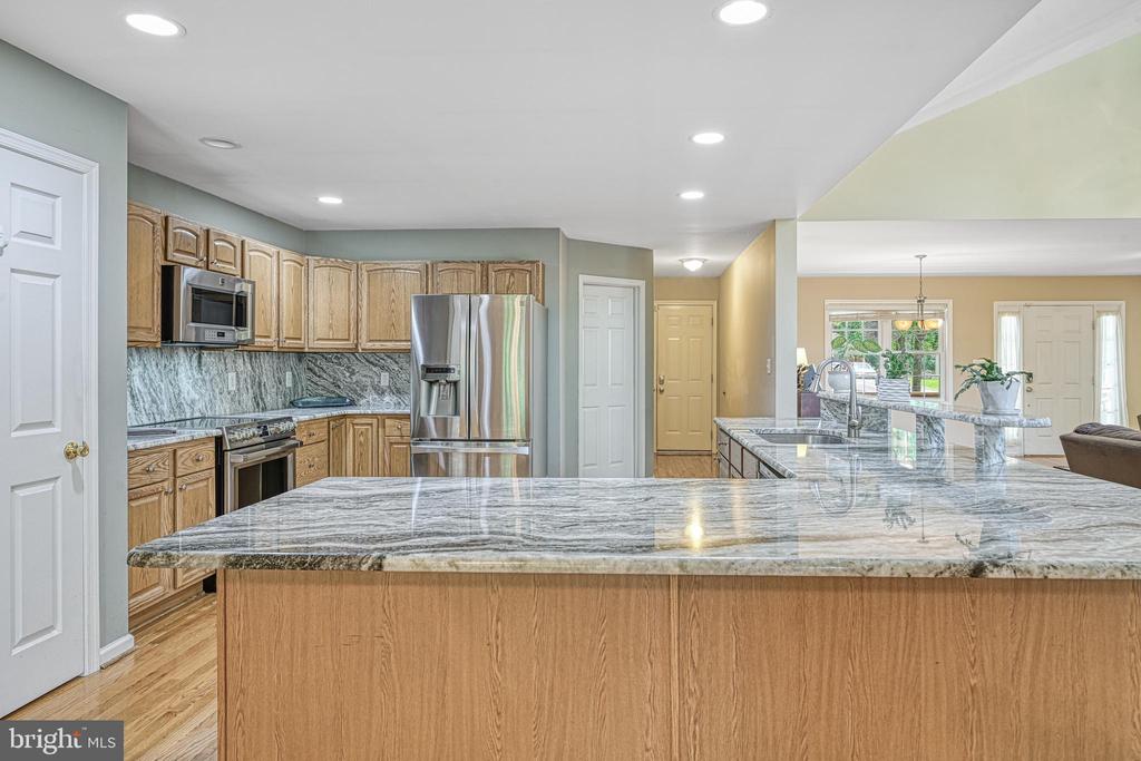 2406 VALENTINE DRIVE