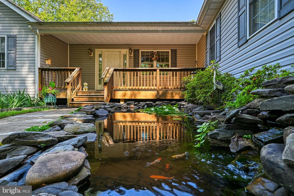 2406 VALENTINE DRIVE